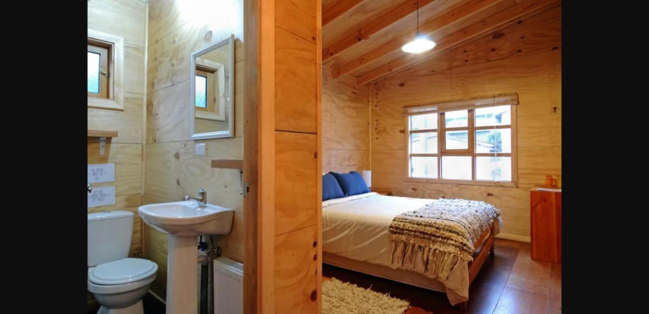 Hostal Palafito Waiwen Castro Exteriör bild