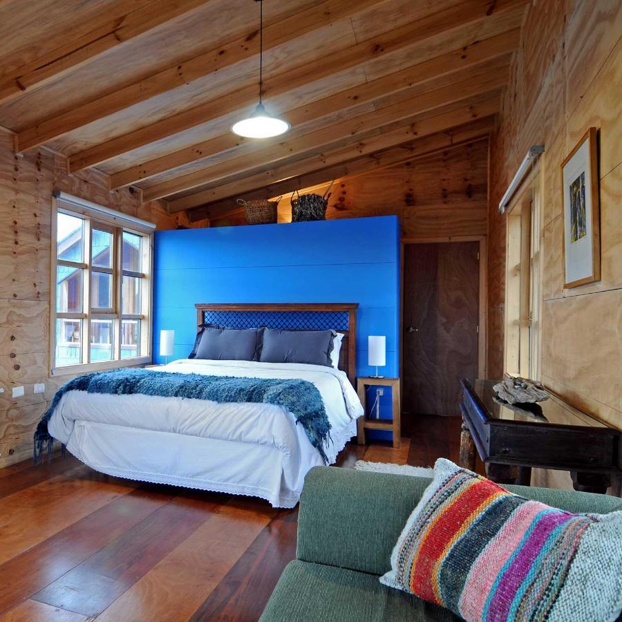 Hostal Palafito Waiwen Castro Exteriör bild