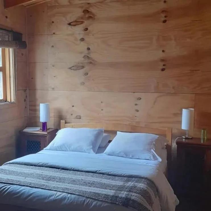 Hostal Palafito Waiwen Castro Exteriör bild
