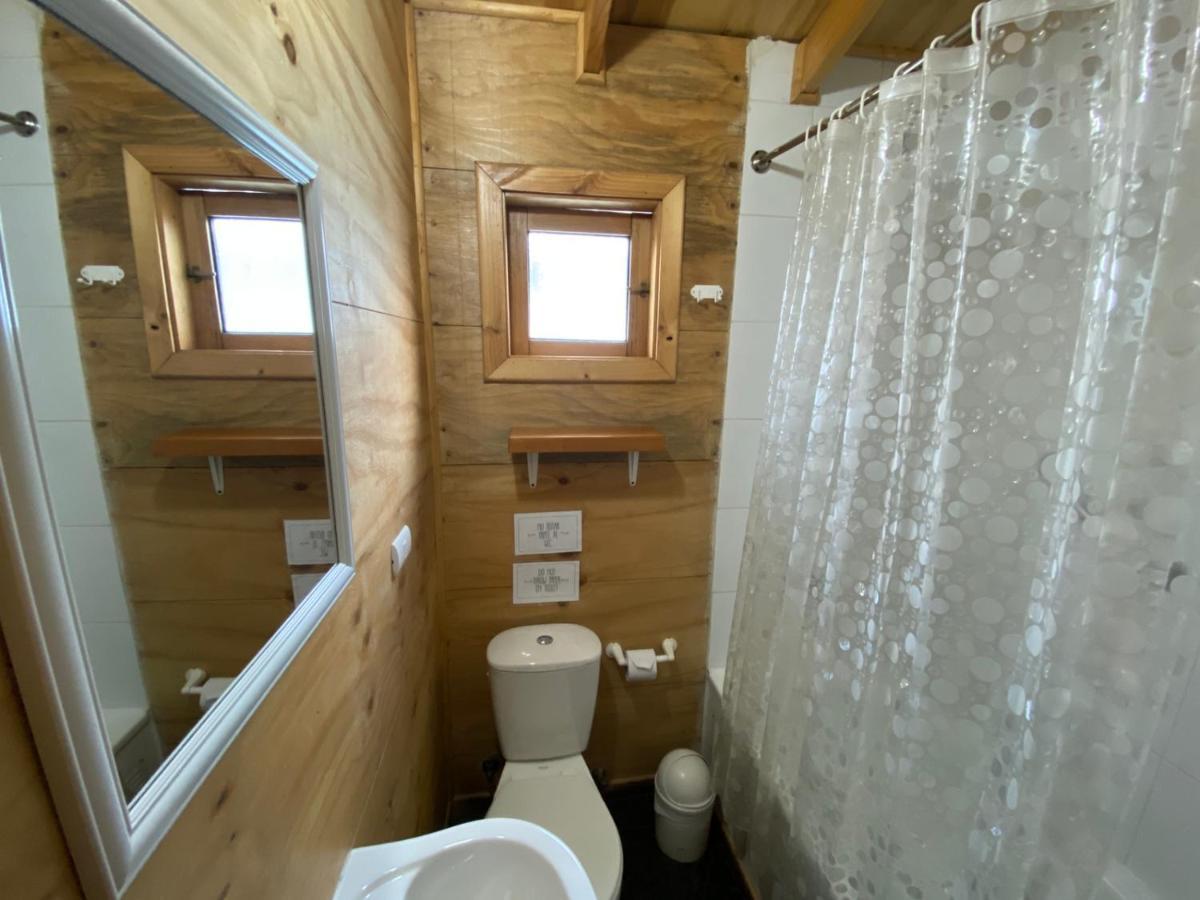 Hostal Palafito Waiwen Castro Exteriör bild