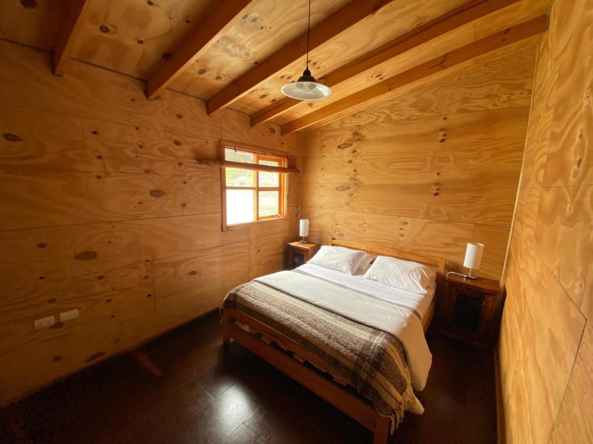 Hostal Palafito Waiwen Castro Exteriör bild