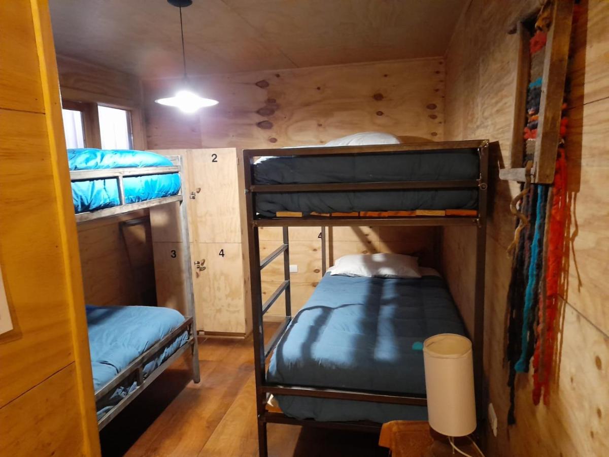 Hostal Palafito Waiwen Castro Exteriör bild